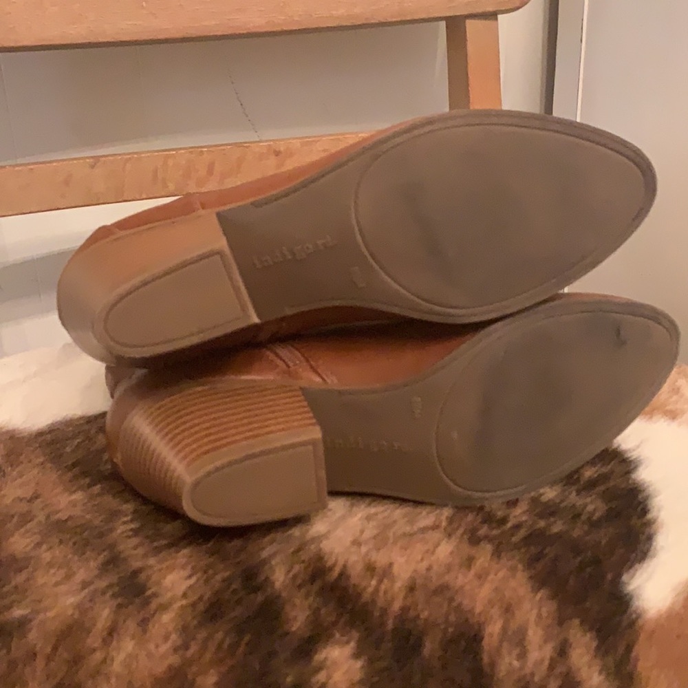 Women’s booties - Picture 4 of 8